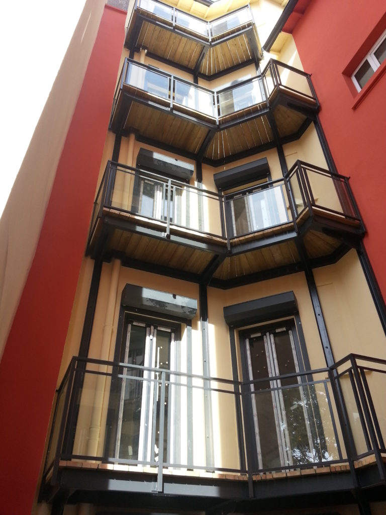 Andrea Giacomelli - progettazione - Holtel Richelieu - Lione - balconata esterna